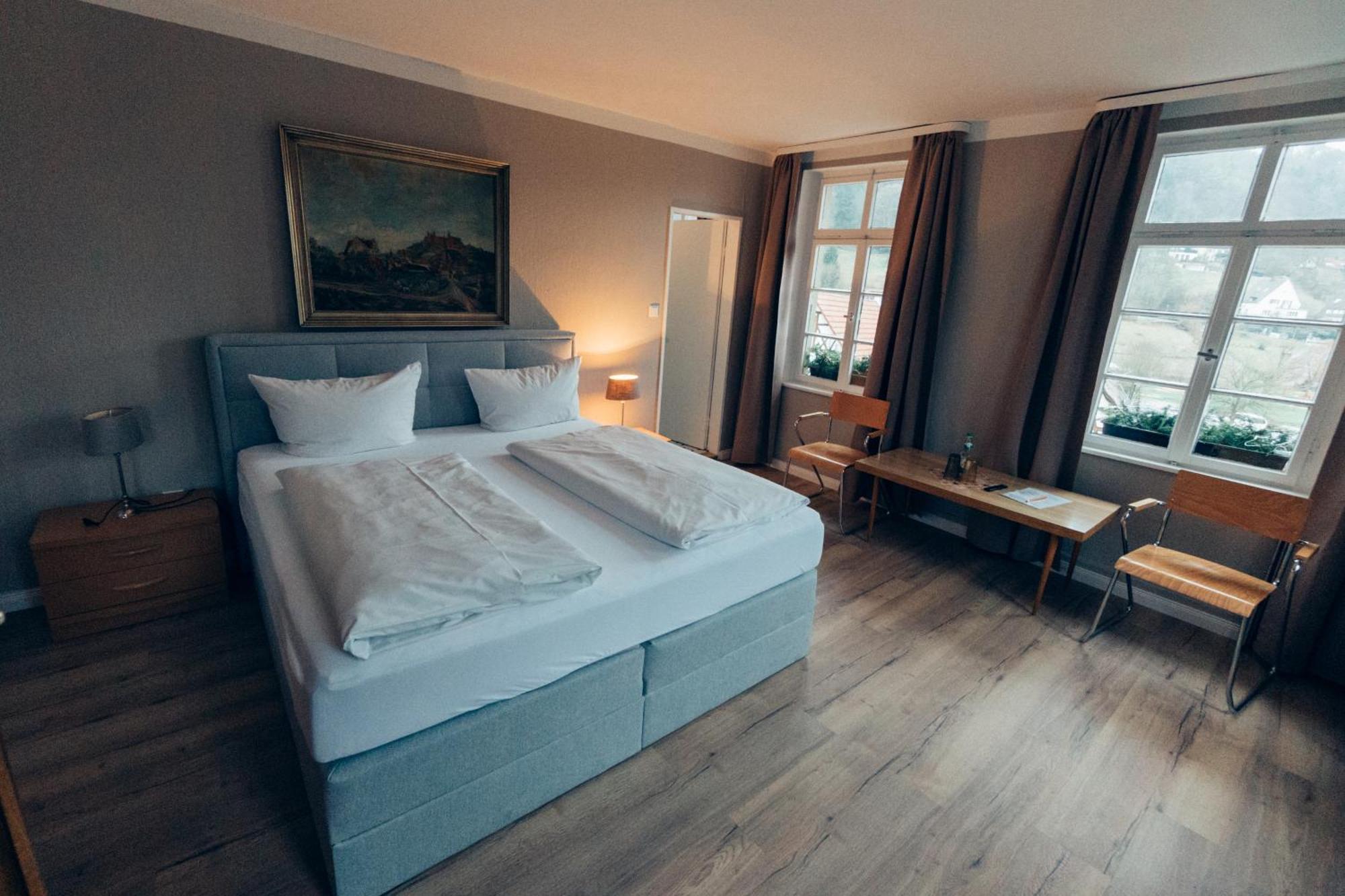 Gasthof Hotel Zur Post Egloffstein Eksteriør billede