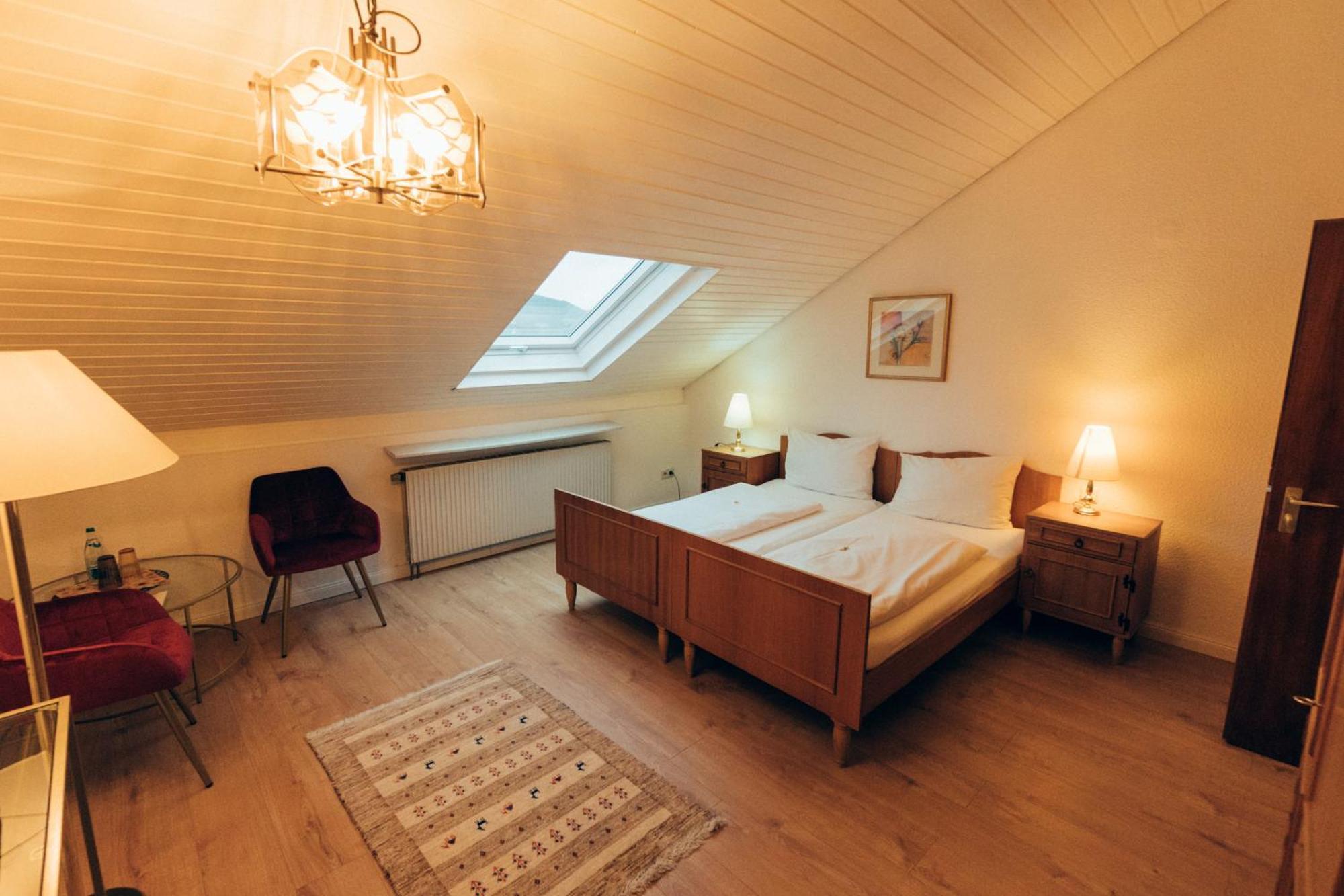 Gasthof Hotel Zur Post Egloffstein Eksteriør billede