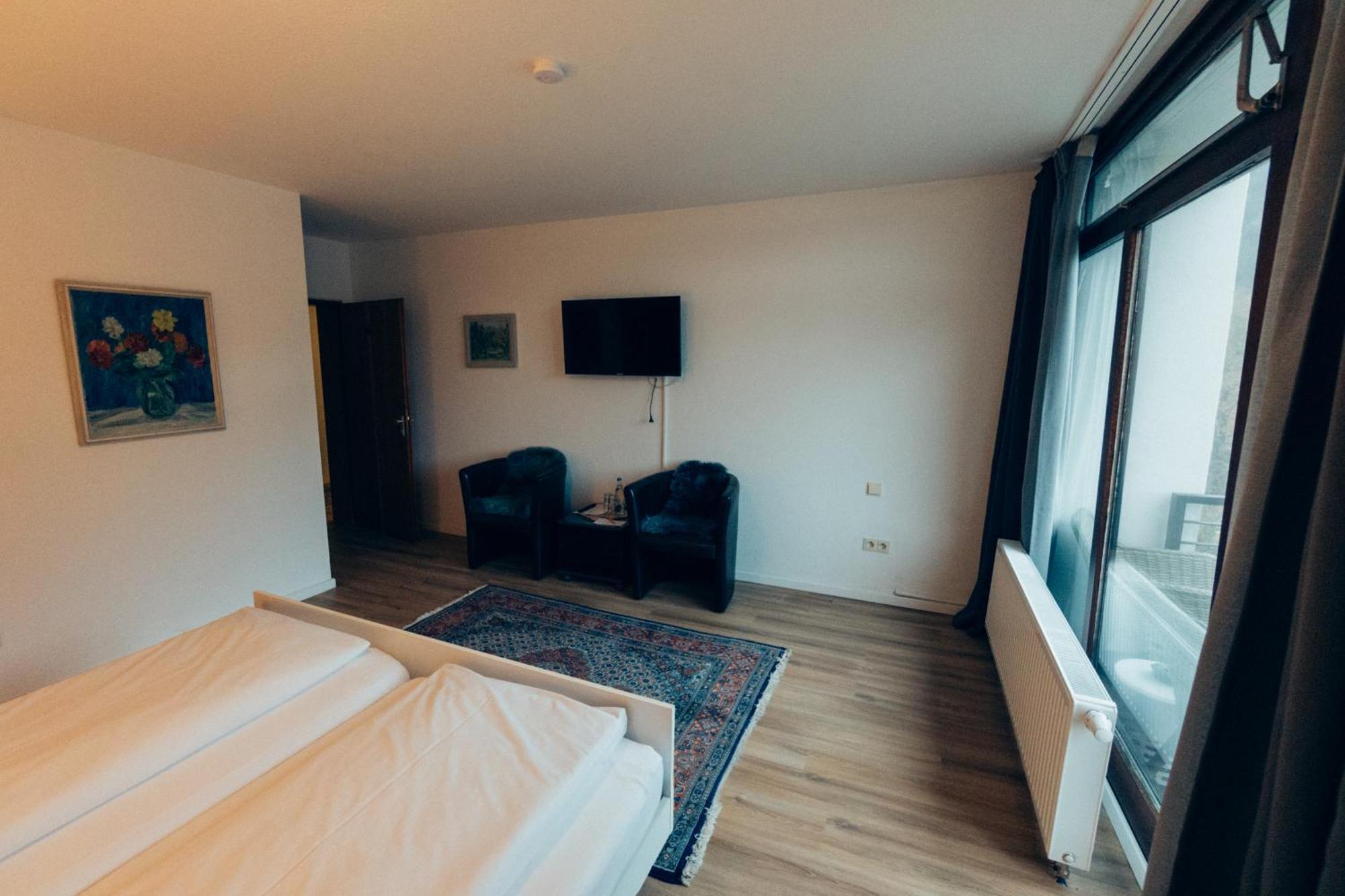 Gasthof Hotel Zur Post Egloffstein Eksteriør billede
